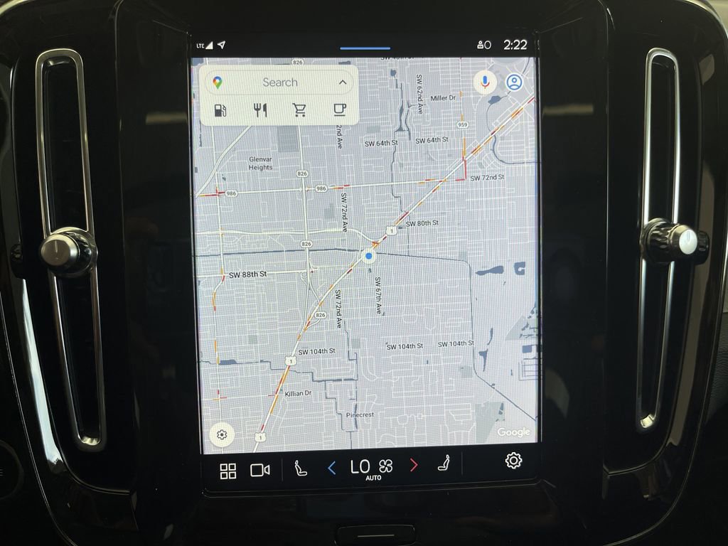 Used 2024 Volvo XC40 B5 Ultimate image 12