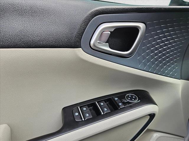 Used 2020 Kia Soul EX FWD image 24