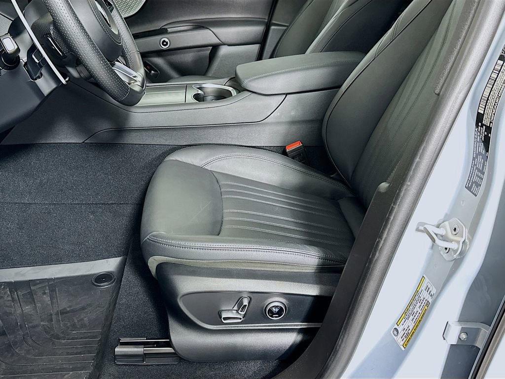 Used 2024 Maserati Grecale GT image 22