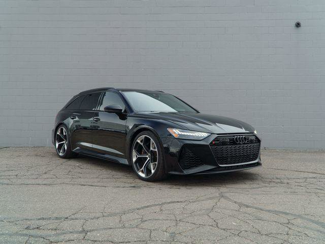 Certified 2025 Audi RS 6 performance AWD/4WD image 9