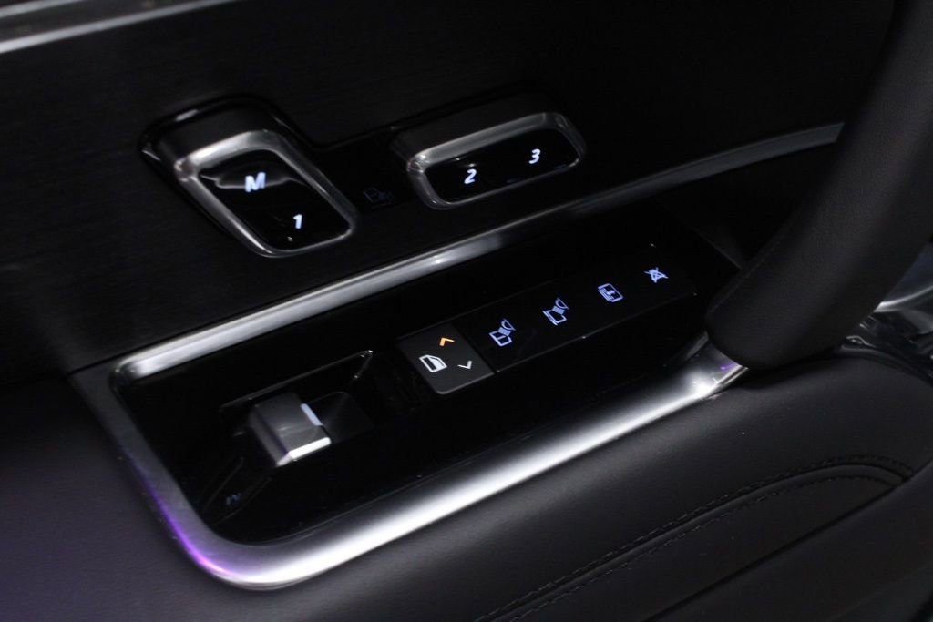 Used 2024 Land Rover Range Rover Autobiography image 34