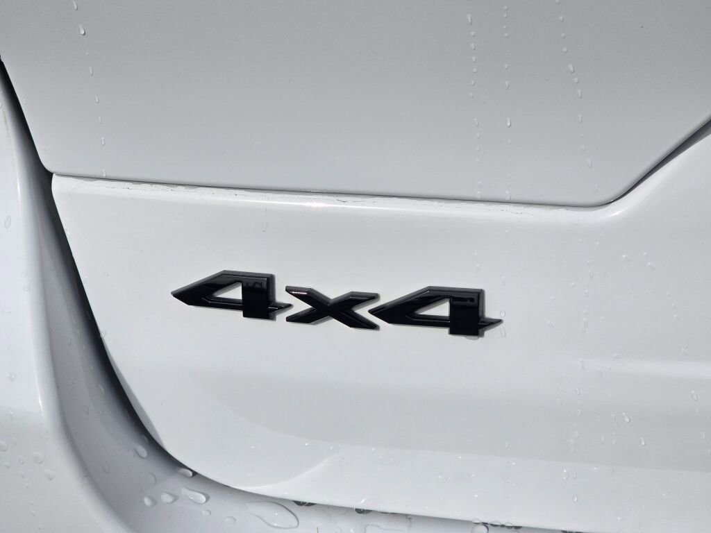 Used 2023 Jeep Grand Cherokee Altitude image 16