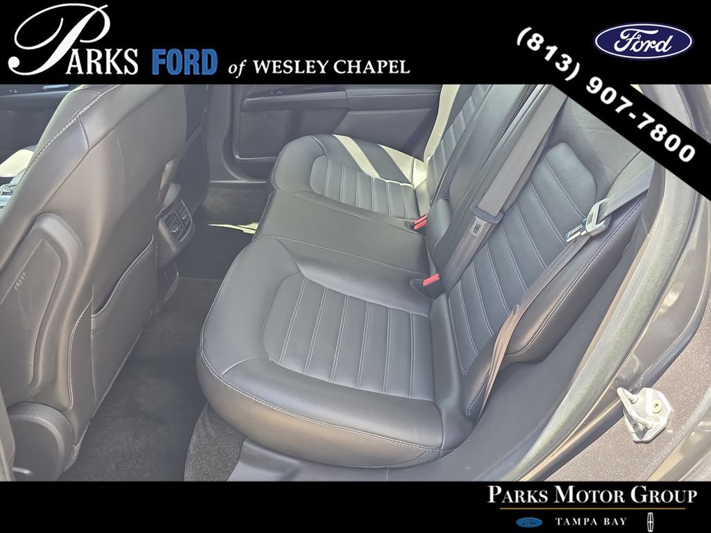 Used 2016 Ford Fusion SE w/ Equipment Group 202A AWD/4WD image 14
