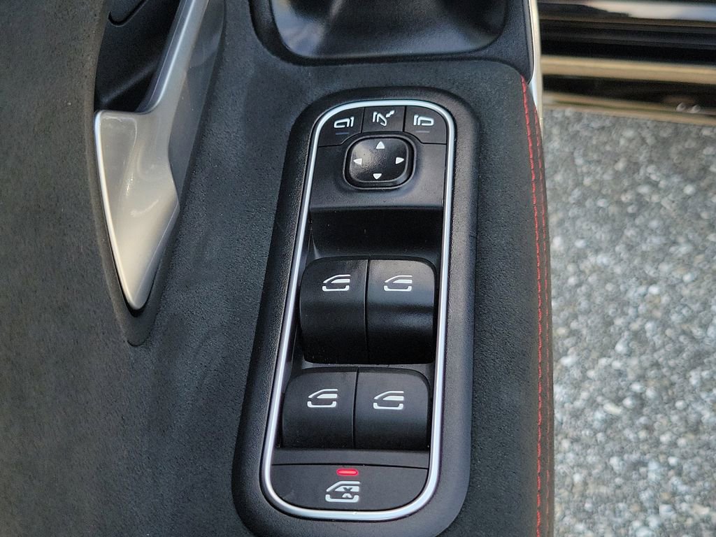 Used 2023 Mercedes-Benz CLA 250 image 21