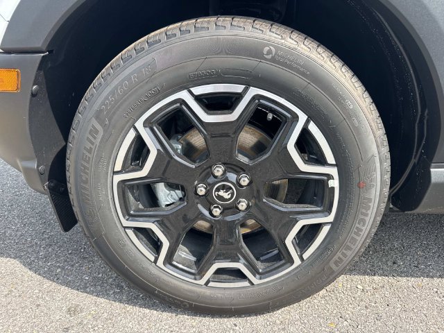 New 2026 Ford Bronco Sport Outer Banks AWD/4WD image 9