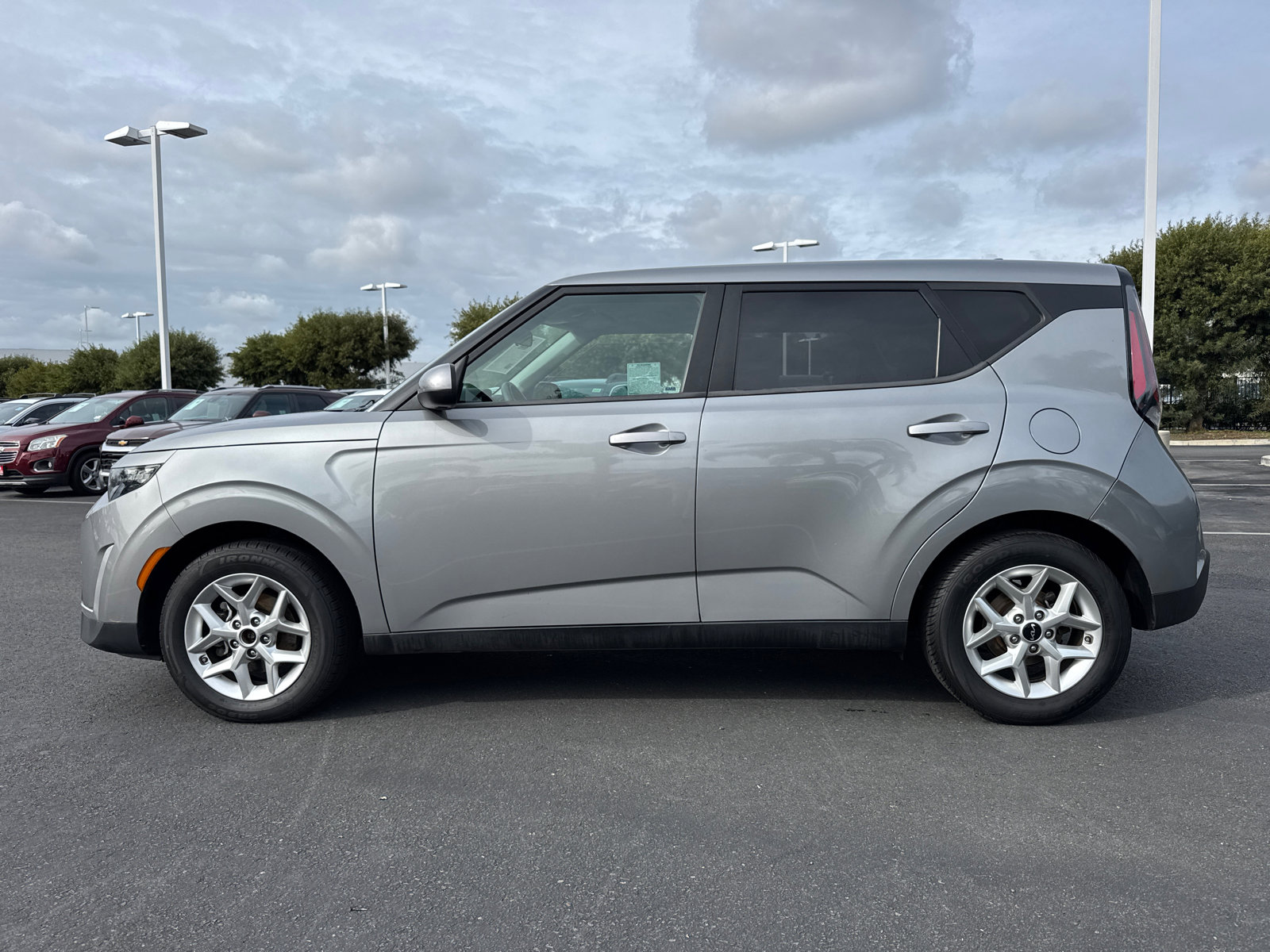 Used 2023 Kia Soul LX w/ Option Group 015 image 6