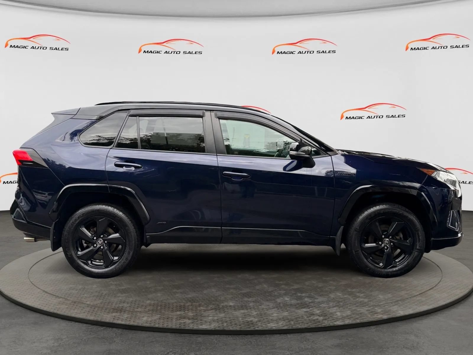 Used 2021 Toyota RAV4 XSE w/ XSE Grade Weather Package AWD/4WD image 6