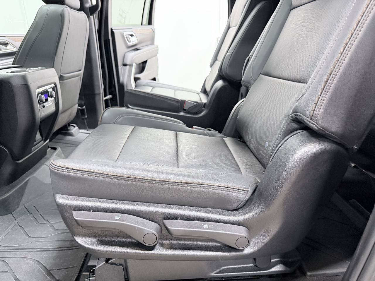 Used 2023 Chevrolet Suburban High Country w/ Max Trailering Package AWD/4WD image 32