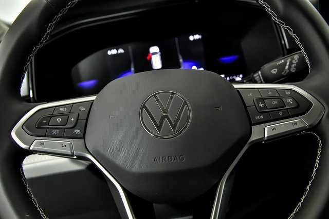 Certified 2025 Volkswagen Taos S image 10