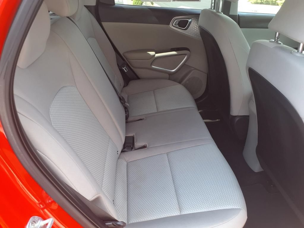 Used 2020 Kia Soul LX FWD image 10