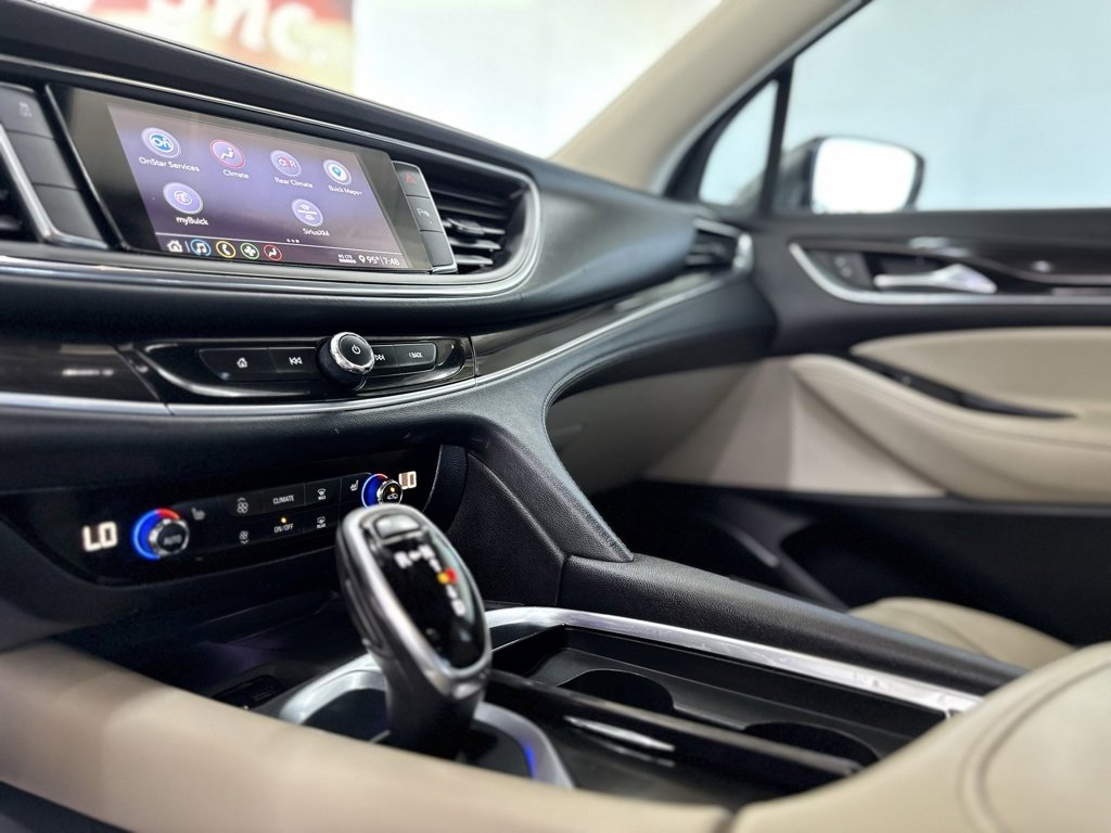 Used 2021 Buick Enclave Essence image 45