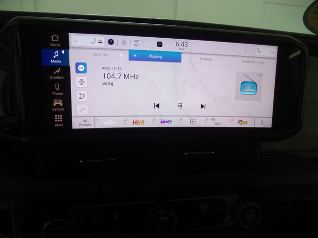 Certified 2025 Jeep Wrangler Sahara image 12