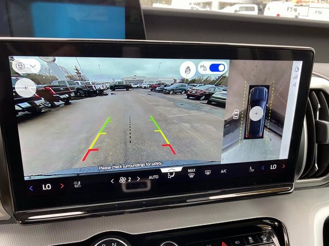 Used 2025 Ford Expedition Active image 15