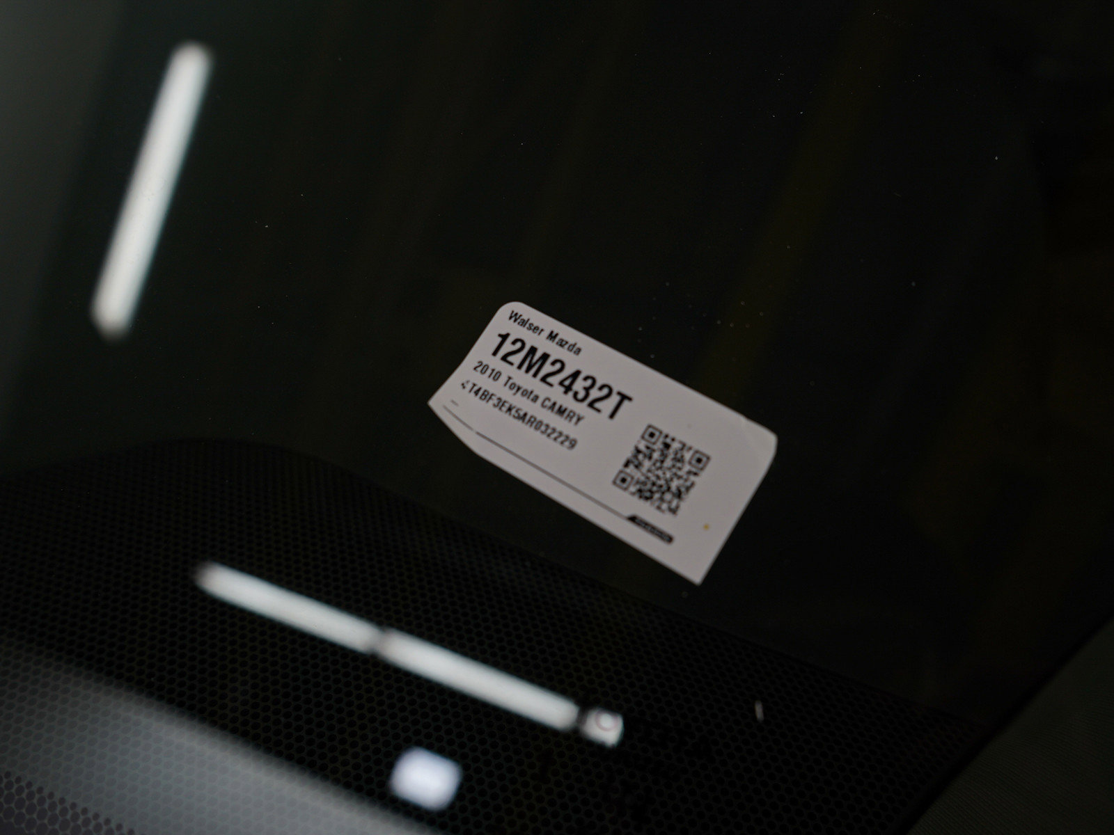 Used 2010 Toyota Camry LE FWD image 26