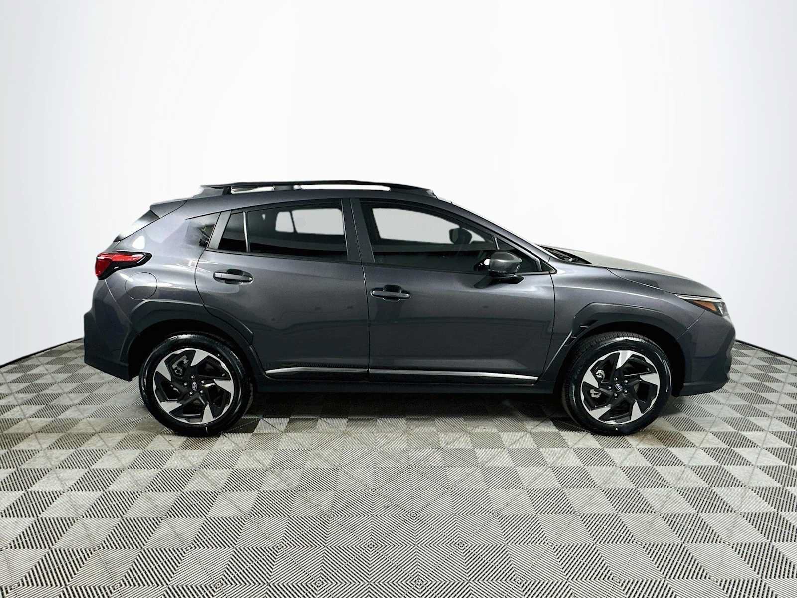 Used 2025 Subaru Crosstrek 2.5i Limited w/ Popular Package #3A AWD/4WD image 8