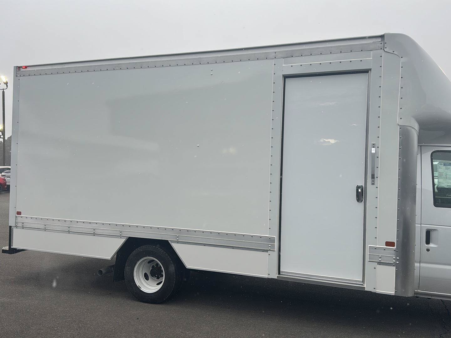 New 2026 Ford E-350 and Econoline 350 Super Duty w/ Power Equipment Group RWD image 5
