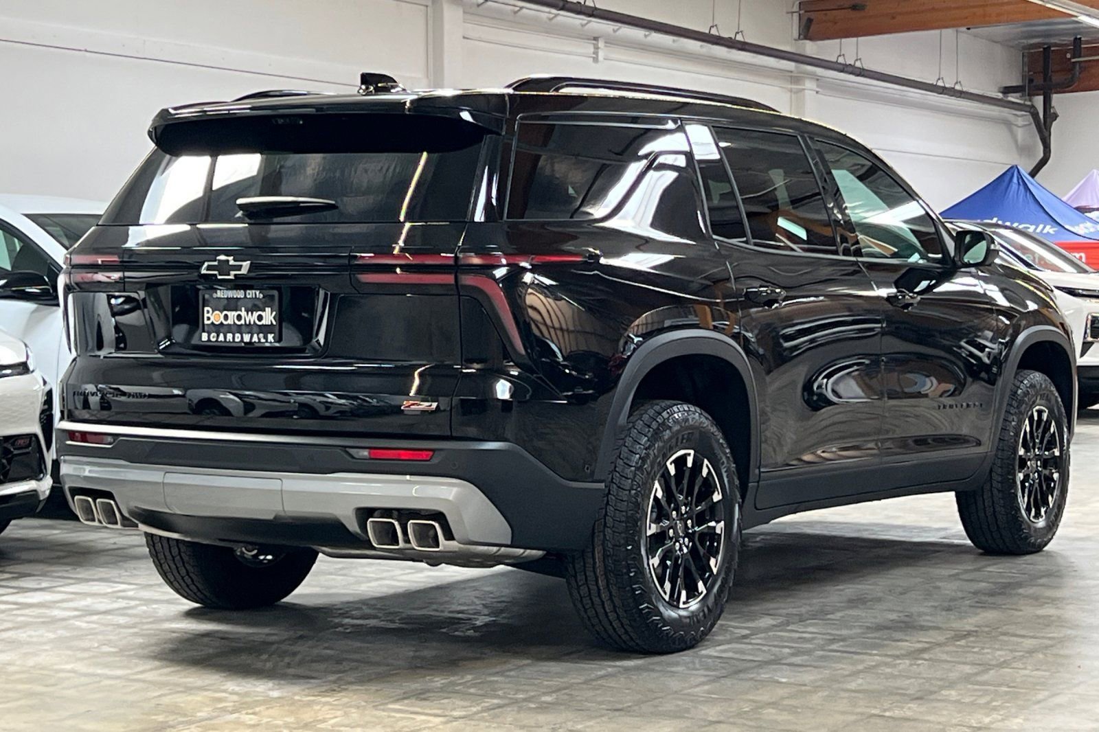 New 2026 Chevrolet Traverse Z71 w/ Enhanced Driving Package AWD/4WD image 4