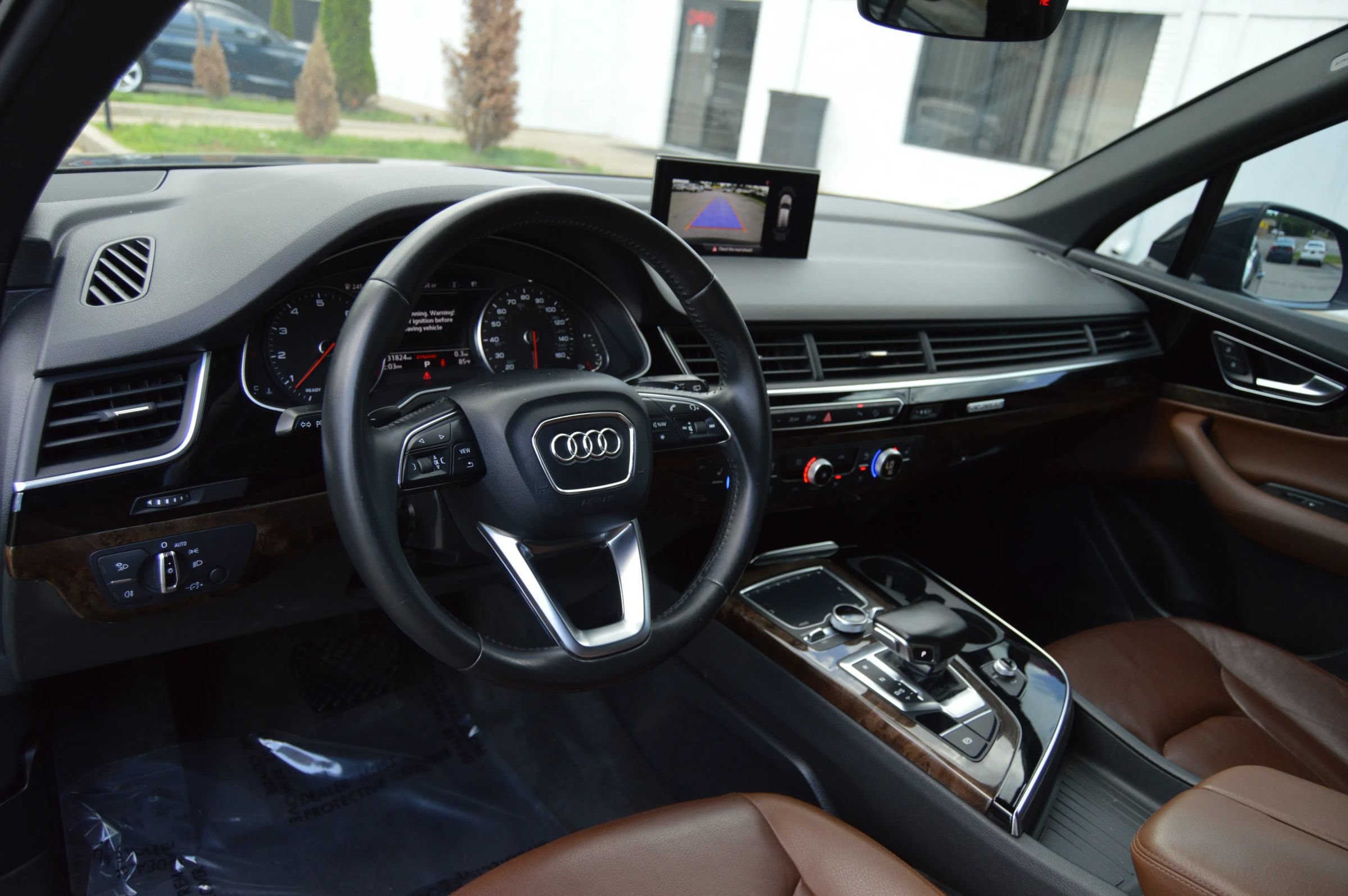 Used 2017 Audi Q7 3.0T Premium AWD/4WD image 9