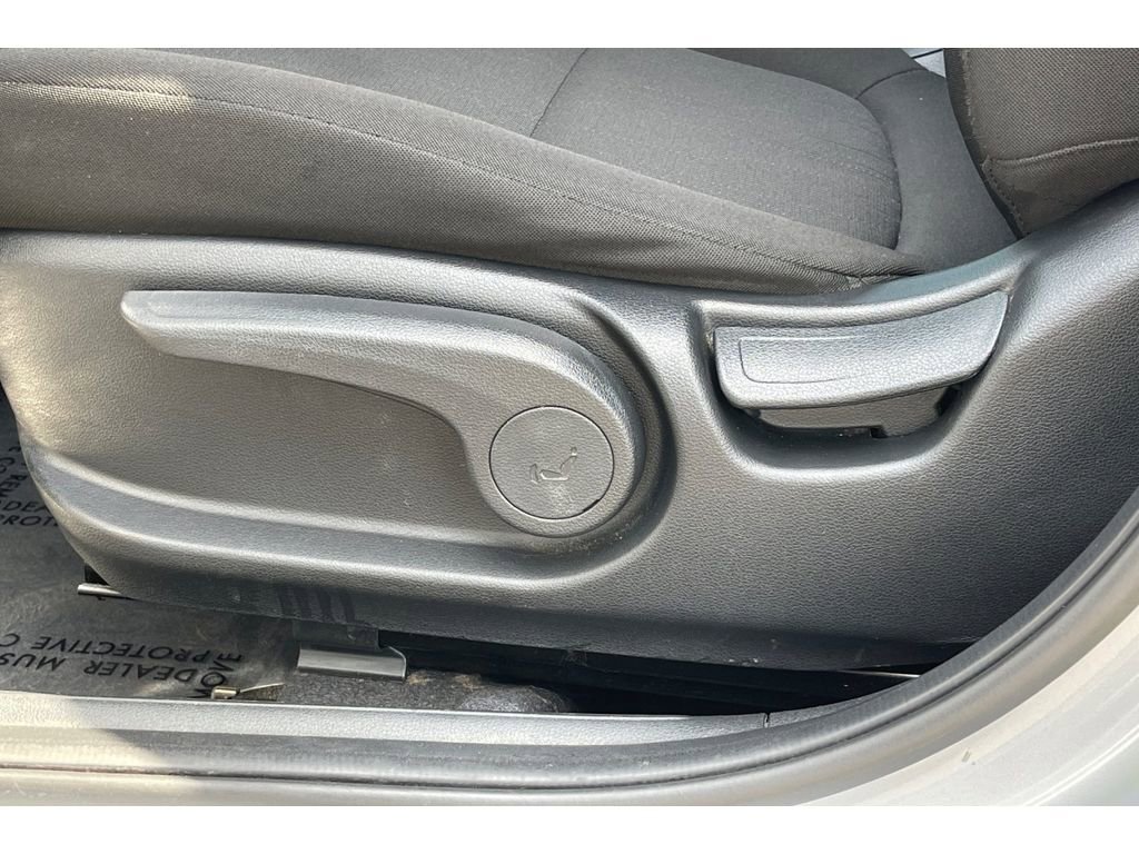 Used 2021 Hyundai Venue SE image 14