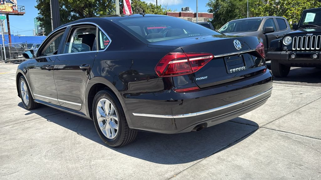 Used 2017 Volkswagen Passat 1.8T S FWD image 12