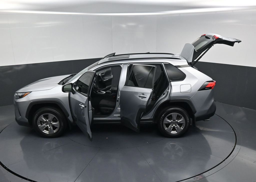 Used 2023 Toyota RAV4 XLE image 25
