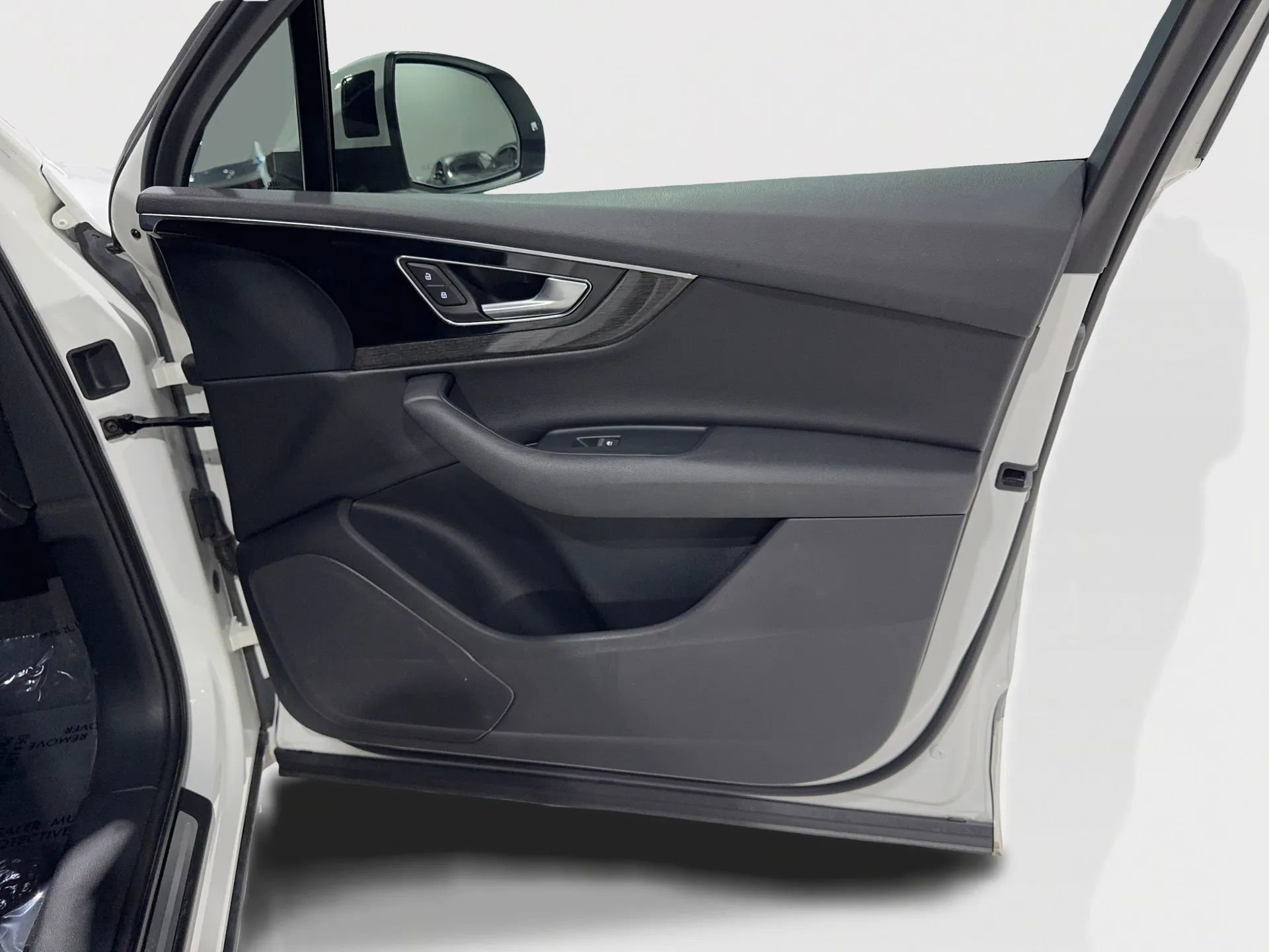 Used 2019 Audi Q7 3.0T Premium w/ Convenience Package image 29