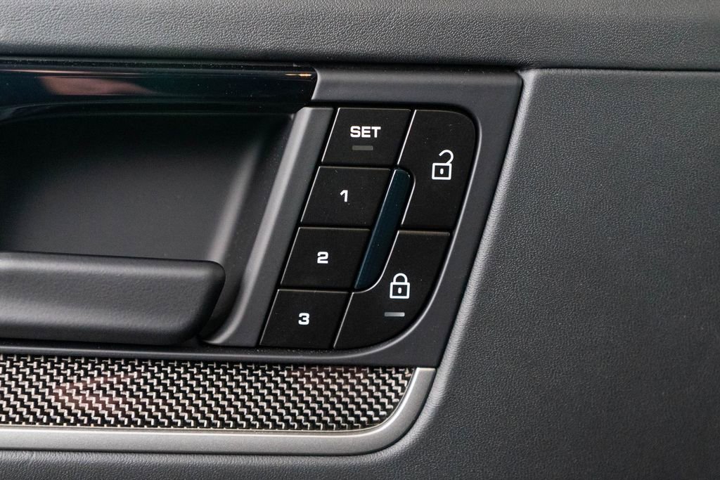 New 2026 Porsche Cayenne Turbo AWD/4WD image 20