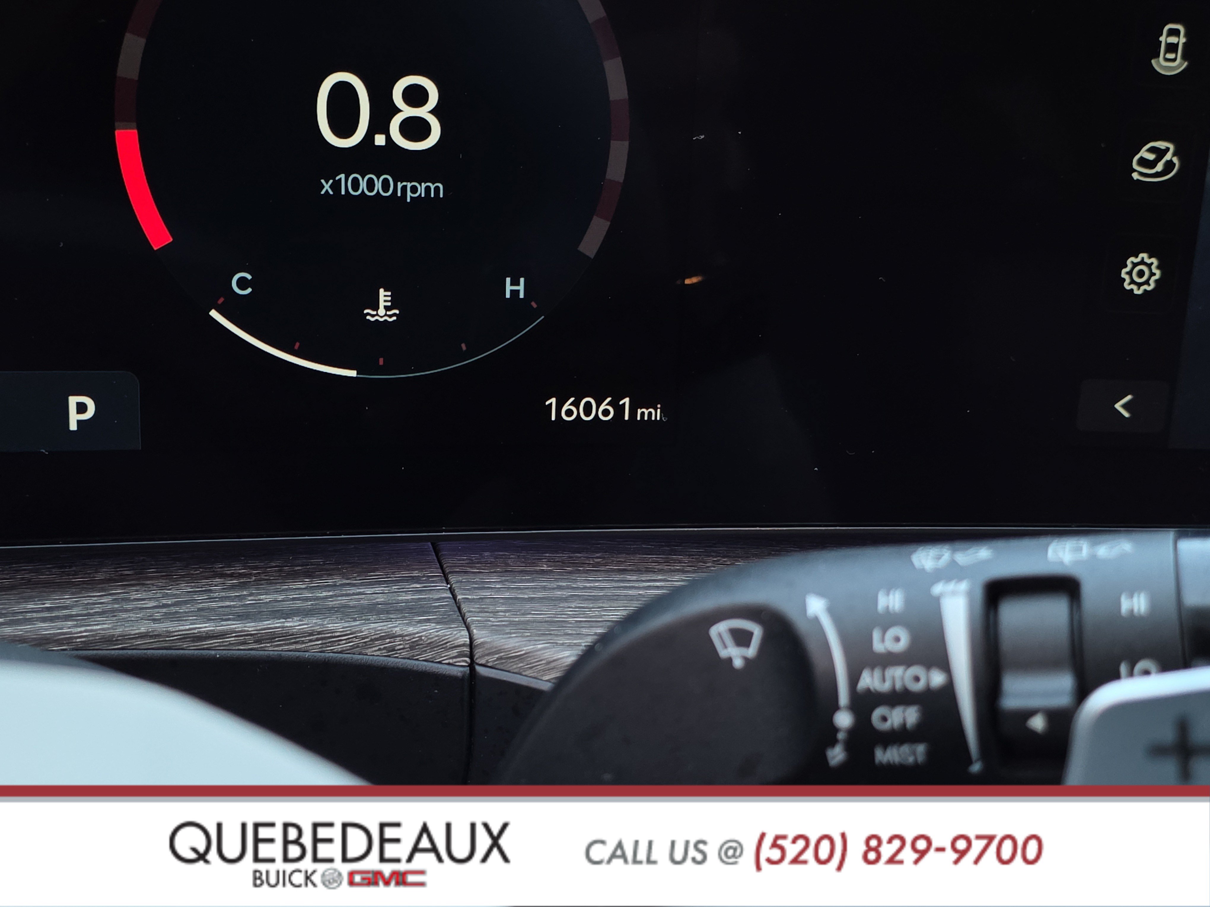 Used 2025 Hyundai Santa Fe Limited FWD image 19
