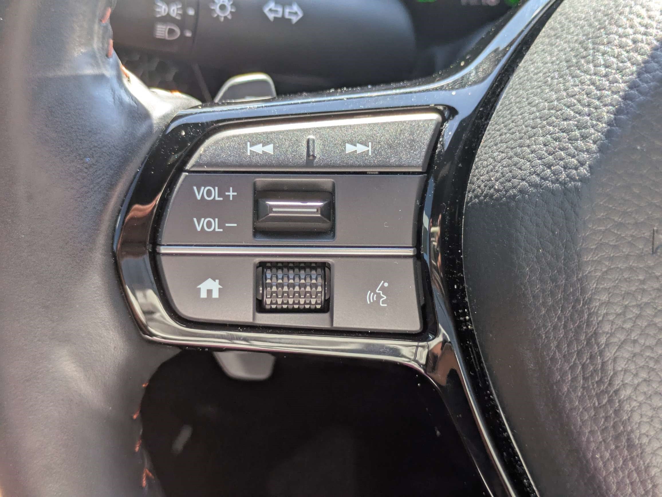 Used 2024 Honda CR-V Sport Touring image 32