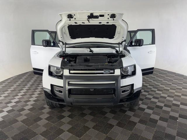 Used 2022 Land Rover Defender 110 X-Dynamic HSE AWD/4WD image 11