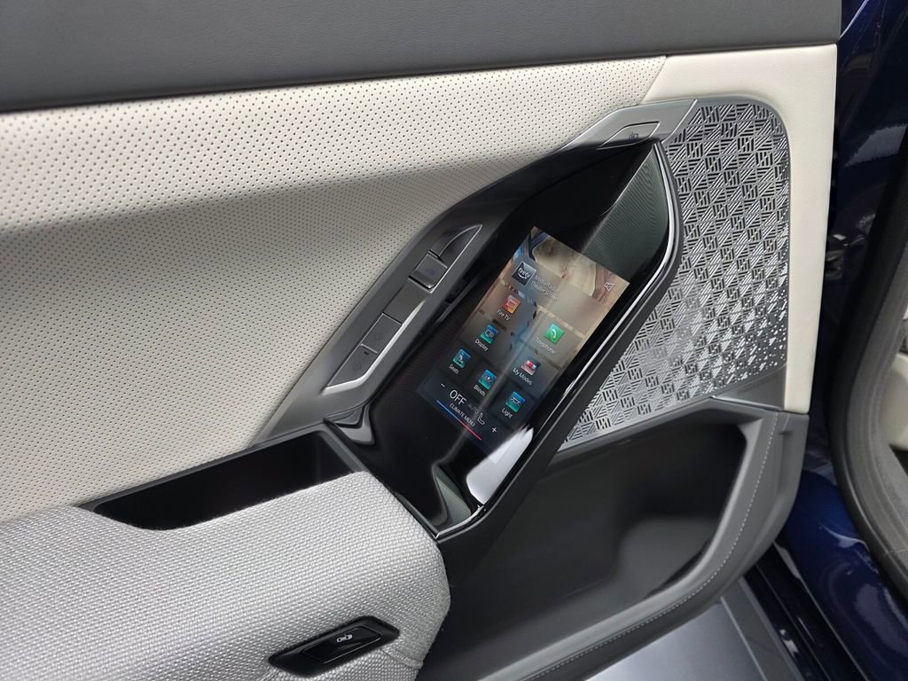 New 2026 BMW 760i xDrive AWD/4WD image 13