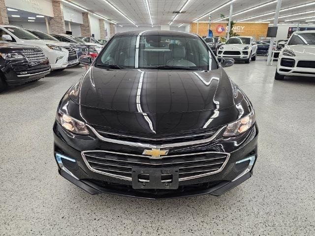 Used 2017 Chevrolet Malibu Hybrid w/ Leather Package FWD image 2