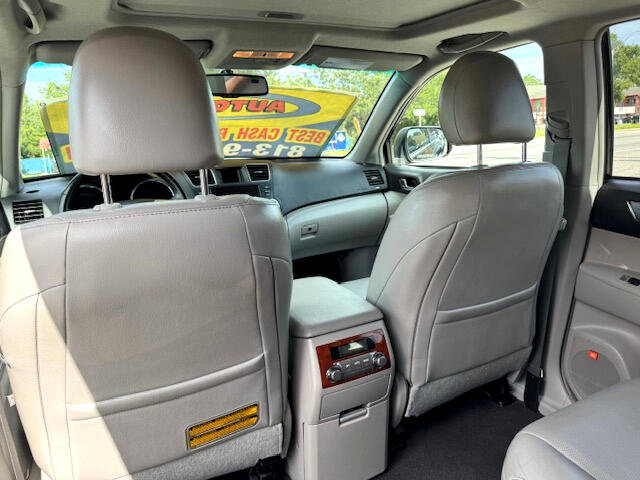 Used 2011 Toyota Highlander Limited image 15