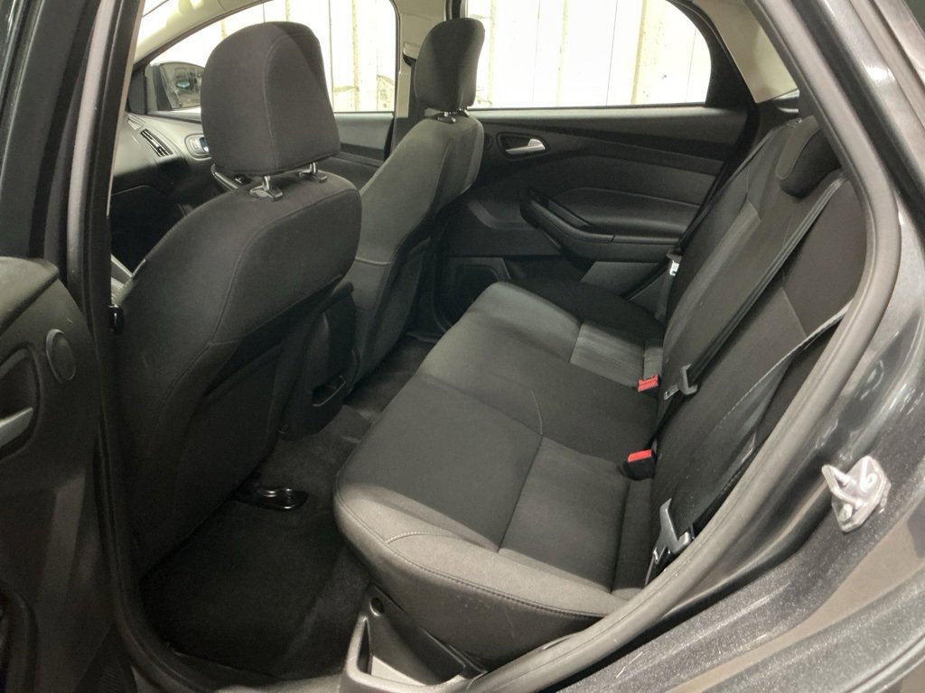 Used 2017 Ford Focus SEL image 21