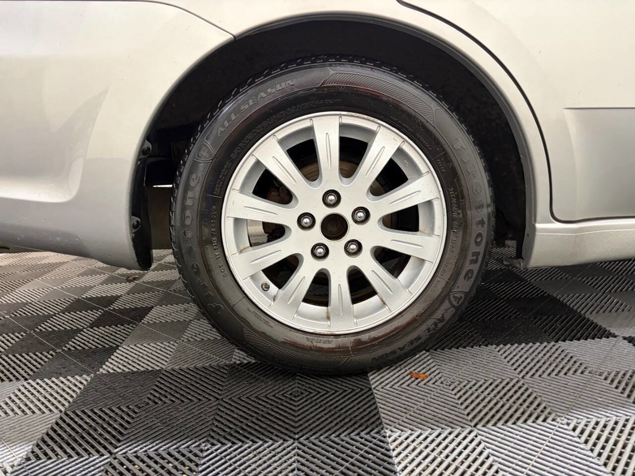 Used 2012 Mitsubishi Galant FE image 22