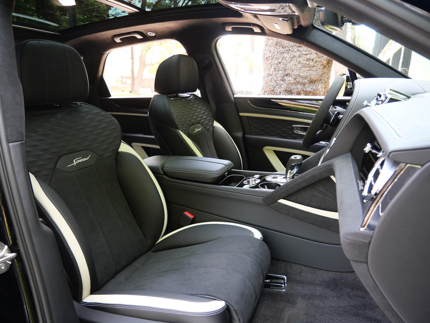 New 2026 Bentley Bentayga Speed AWD/4WD image 25