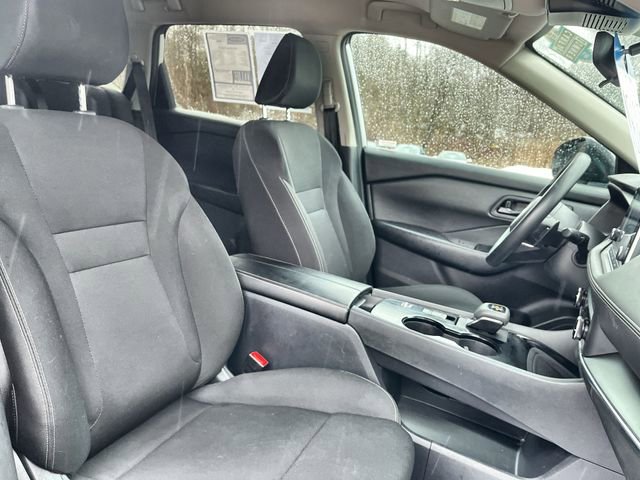 Used 2024 Nissan Rogue S image 26