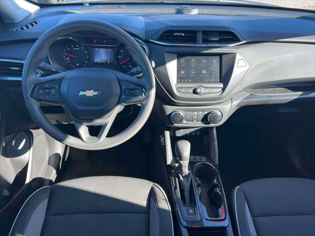 Used 2023 Chevrolet TrailBlazer LT image 12