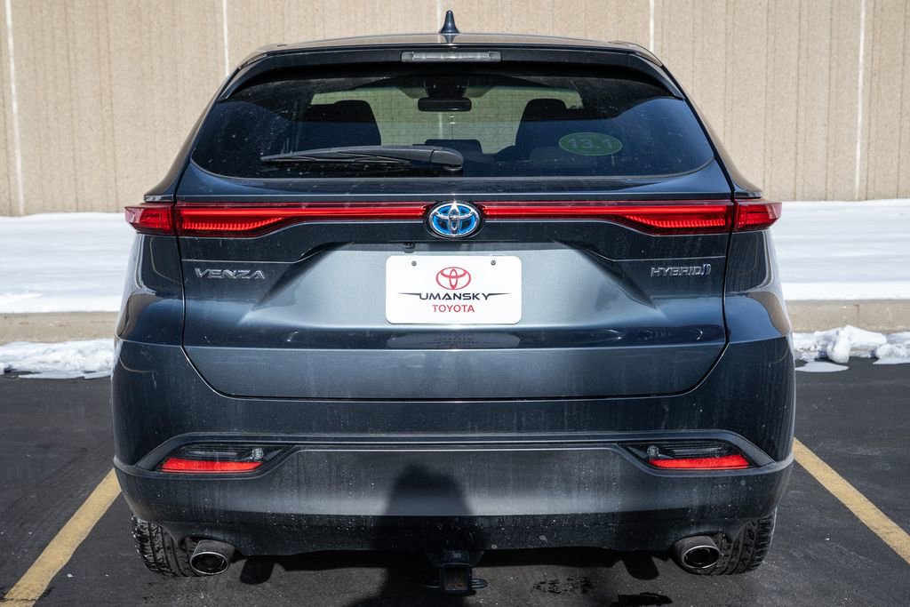 Used 2022 Toyota Venza LE image 41