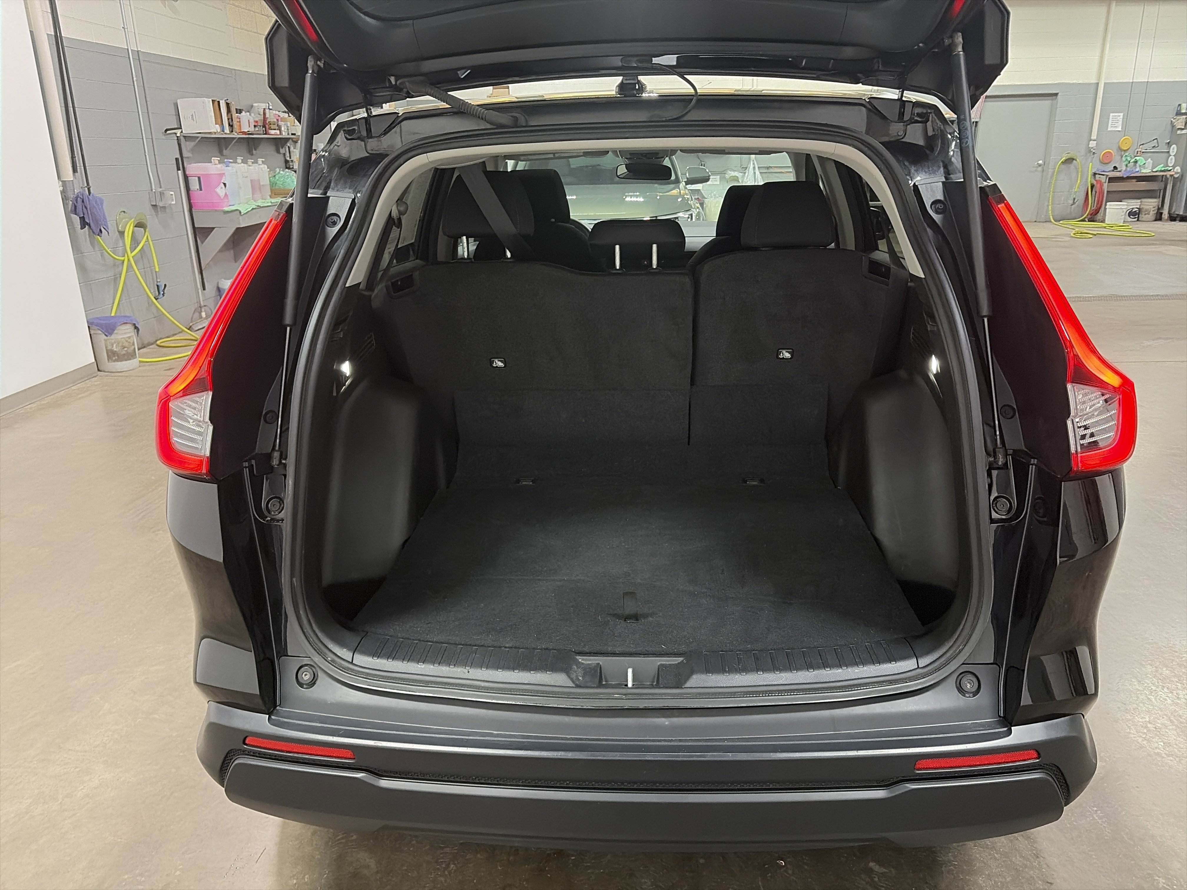 Used 2023 Honda CR-V EX image 23