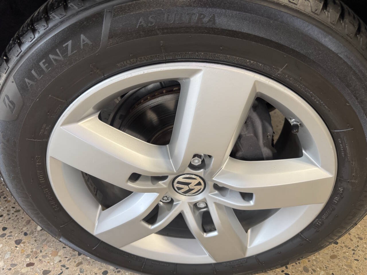 Used 2012 Volkswagen Touareg VR6 AWD/4WD image 25