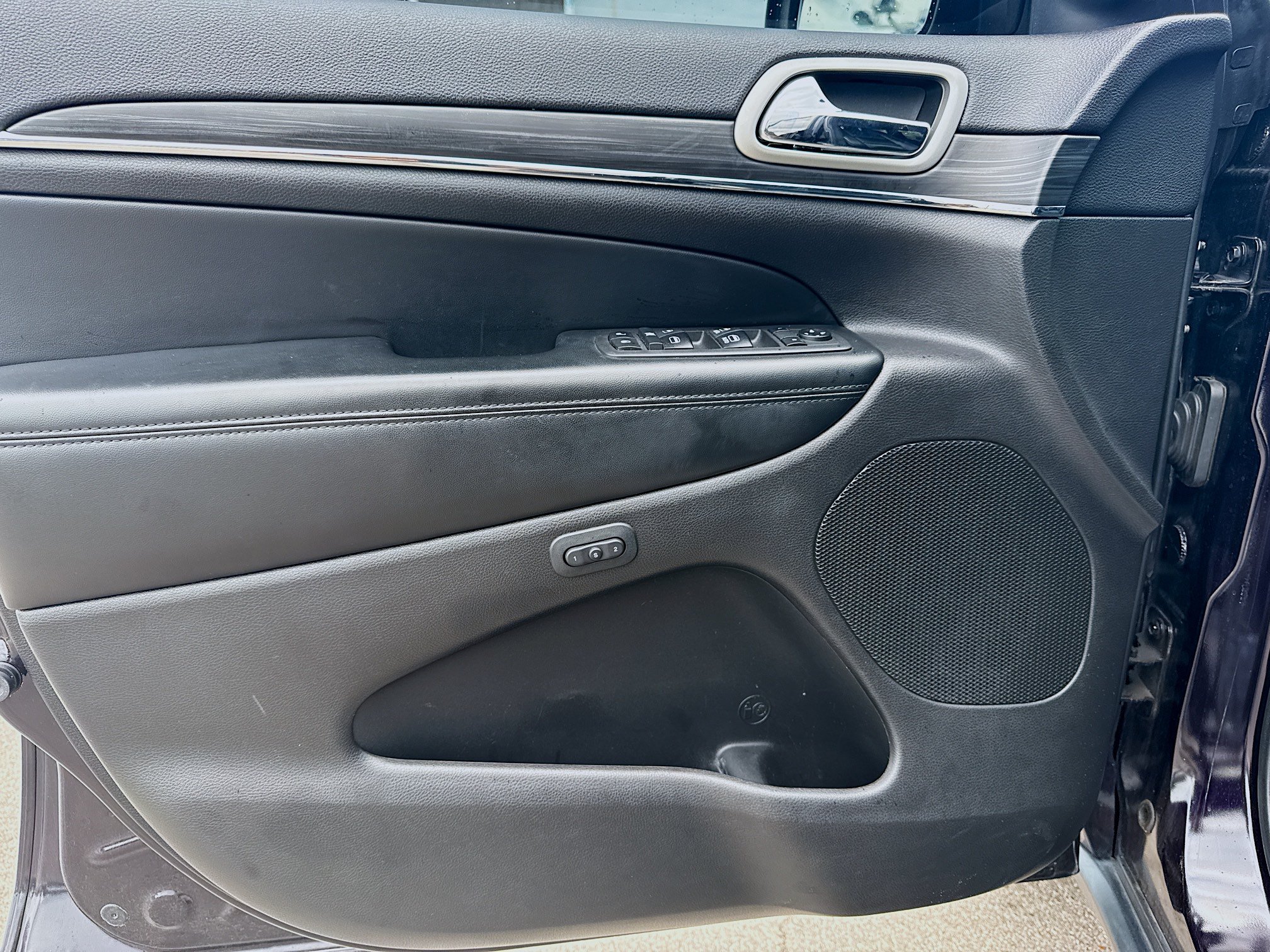 Used 2020 Jeep Grand Cherokee Limited RWD image 22