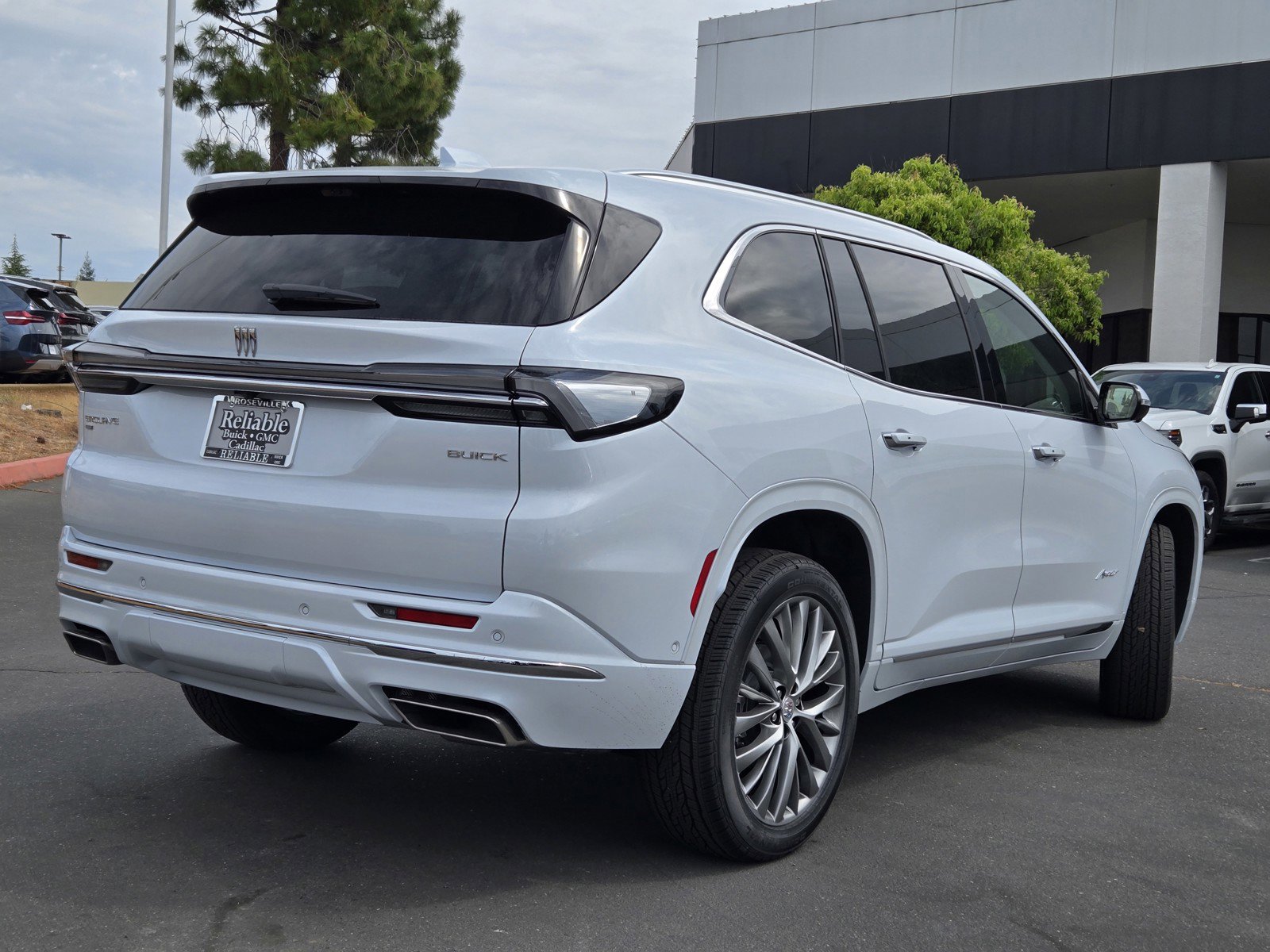 New 2026 Buick Enclave Avenir image 4