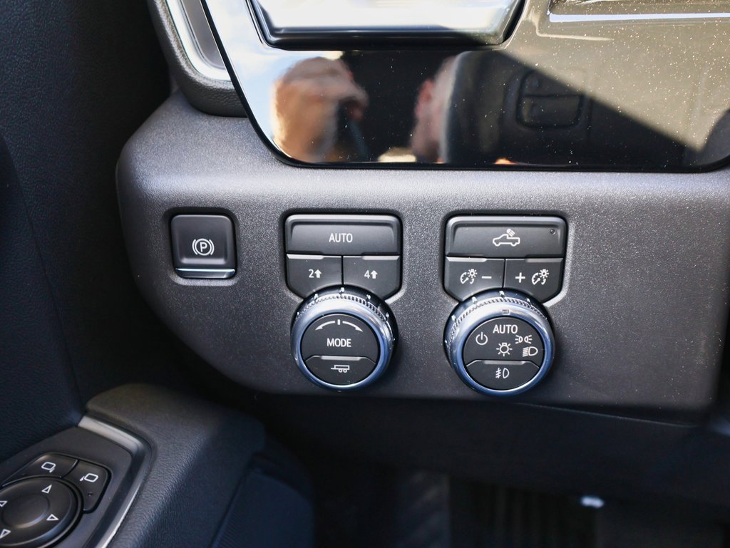 New 2026 GMC Sierra 1500 Elevation image 25