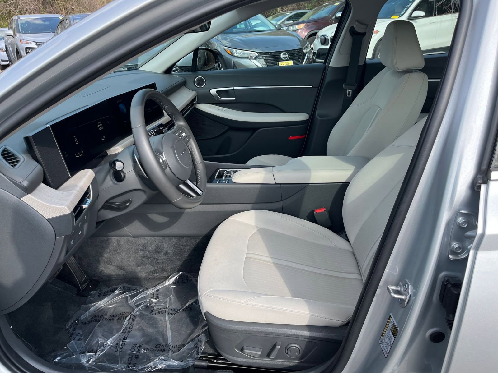Used 2025 Hyundai Sonata SEL FWD image 24
