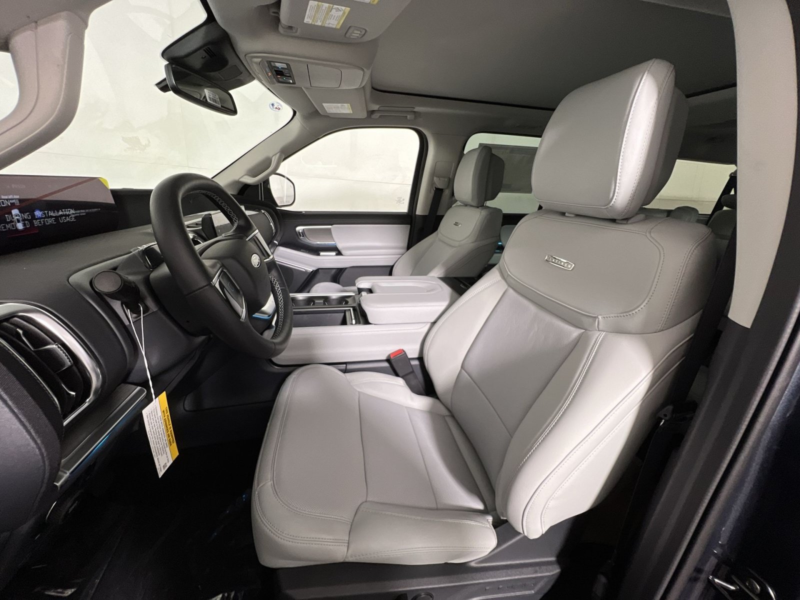 New 2026 Ford Expedition Max Platinum w/ Driver's Package AWD/4WD image 13