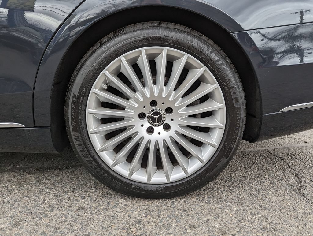 Used 2018 Mercedes-Benz S 560 4MATIC Sedan image 46