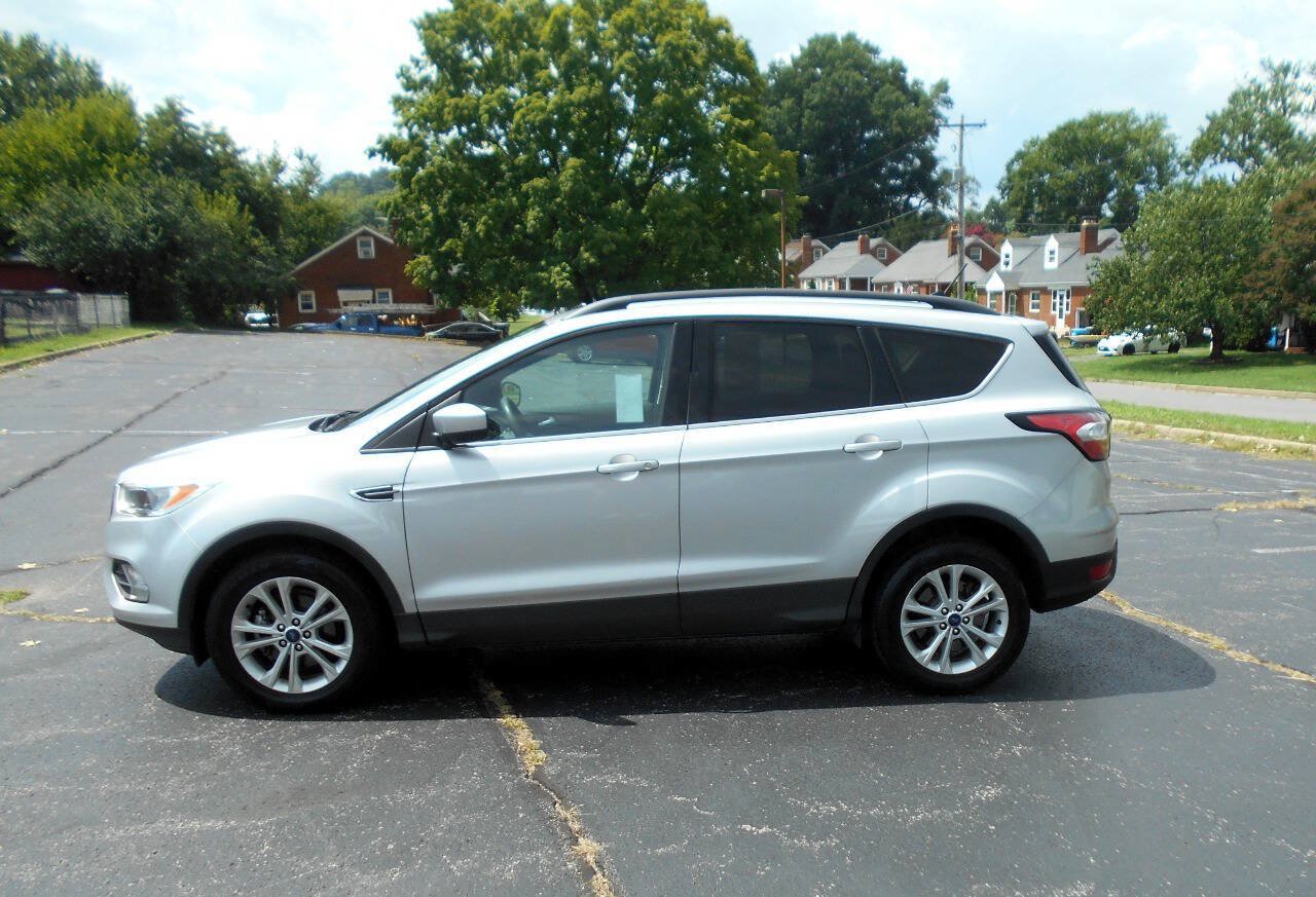 Used 2018 Ford Escape SE w/ SE Sync 3 Package