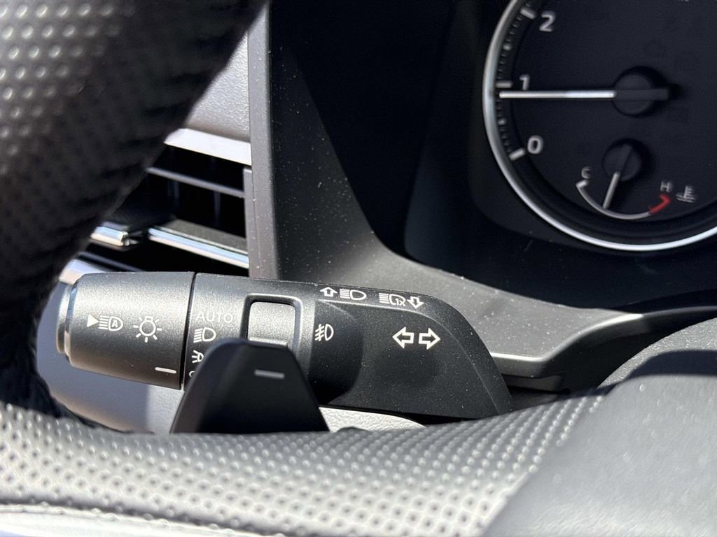 New 2026 Mitsubishi Outlander LE FWD image 38
