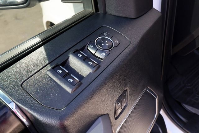 Used 2018 Ford F150 Platinum w/ Equipment Group 701A Luxury image 39